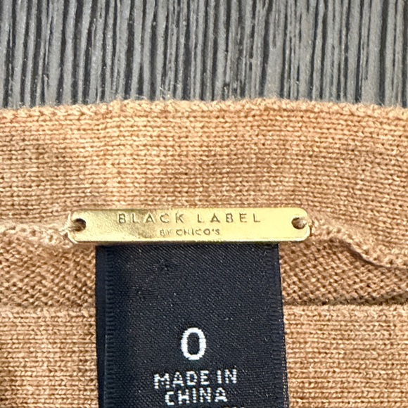 Chico's Black Label Camel Brown Crew Neck women’s Sweater size 0 - Picture 3 of 5